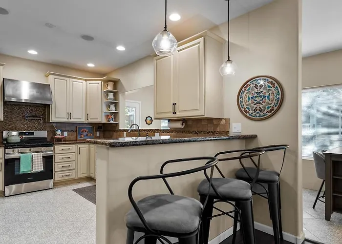 The Az Notebook, Sleeps 28, Included Holiday home