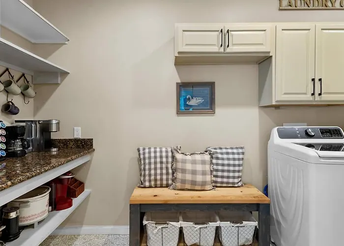 The Az Notebook, Sleeps 28, Included Holiday home *